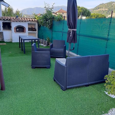 Casa Sveva, A Pochi Passi Dalle Spiagge E Dal Centro Di Arma Di Taggia. Екстериор снимка